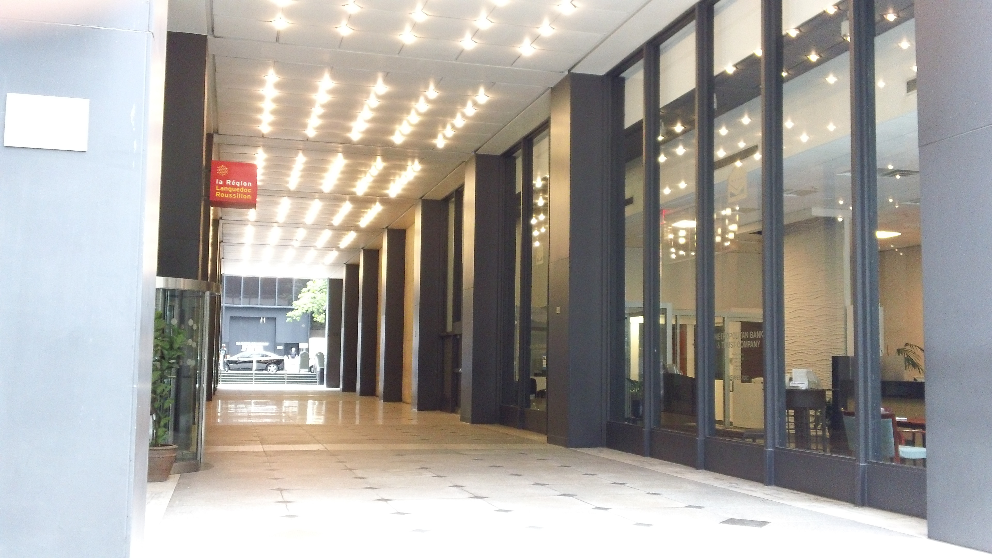 115 East 57th Street - Privately Owned Public Space (APOPS)